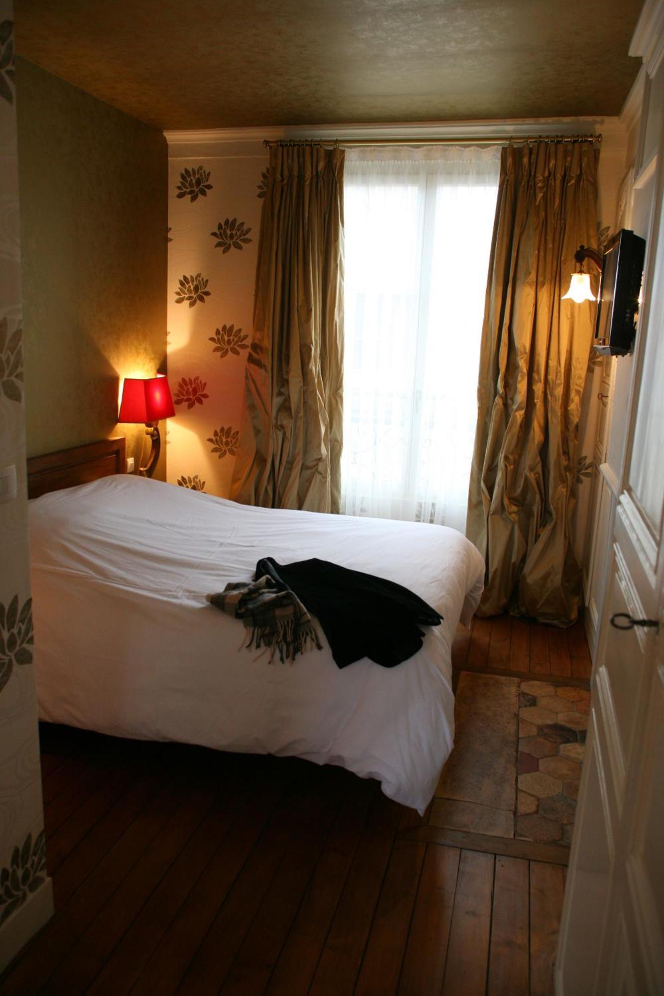 Le Parvis Bed and Breakfast Σαρτρ Εξωτερικό φωτογραφία