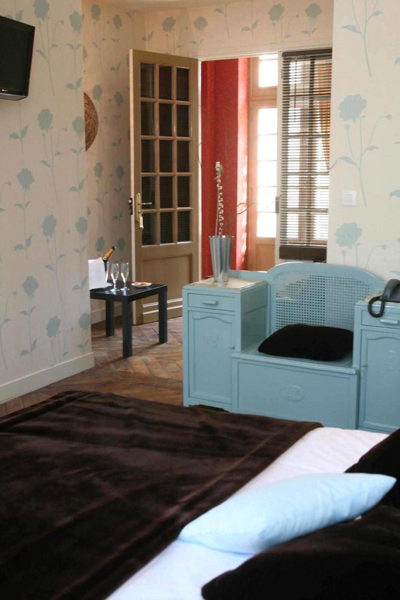Le Parvis Bed and Breakfast Σαρτρ Εξωτερικό φωτογραφία