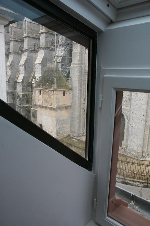 Le Parvis Bed and Breakfast Σαρτρ Εξωτερικό φωτογραφία